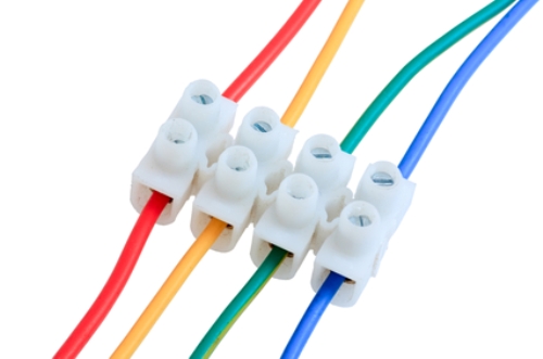 connection of four wires by terminal block