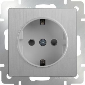 socket with earthing contacts