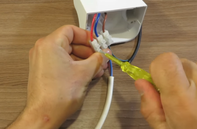 connecting a light bulb to a motion sensor