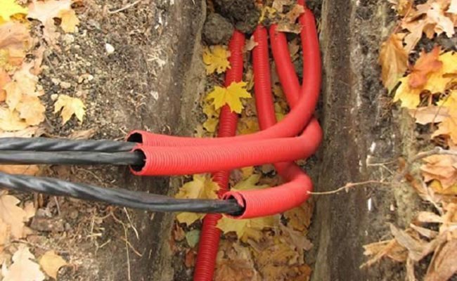 Protecția cablurilor subterane