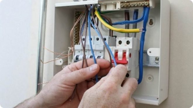Assembling the circuit in the switchboard